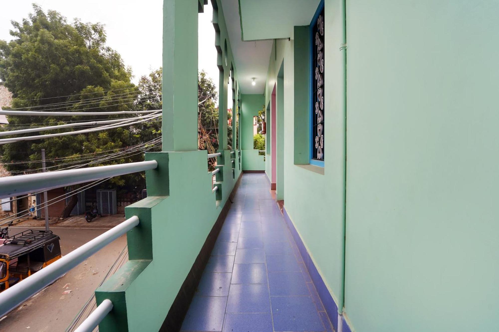 Hotel O Sri Sivasakthi A/C Lodge Sivakāsi Exterior foto